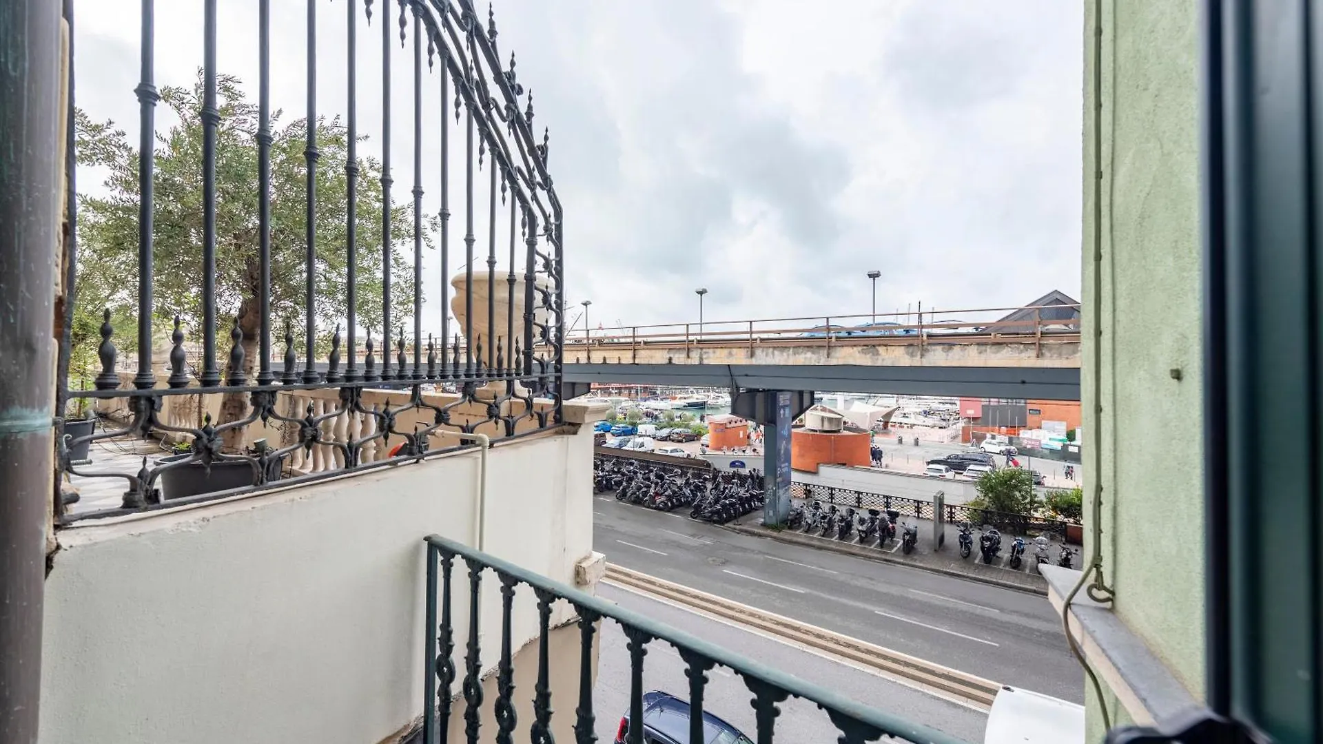 Beautiful Flat Next To Aquarium - Happy Rentals Genoa