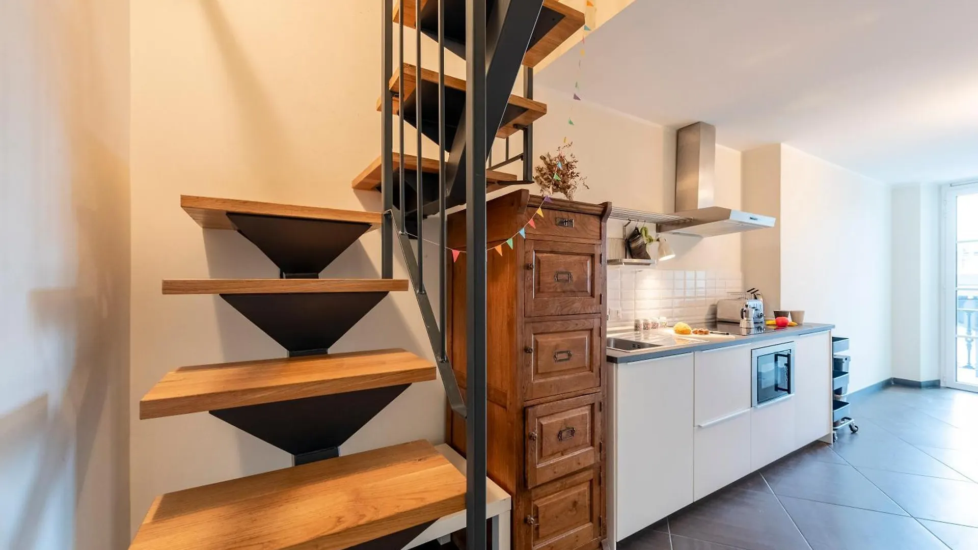 Beautiful Flat Next To Aquarium - Happy Rentals Genoa Italy